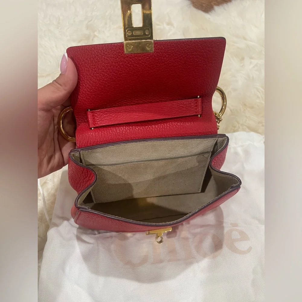 NEW: Chloe Small Drew Crossbody Bag in Red with Gold hardware - Picture 4 of 8